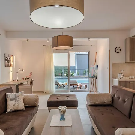 Vila Deluxe Four Bedroom With Private Pool 6 *