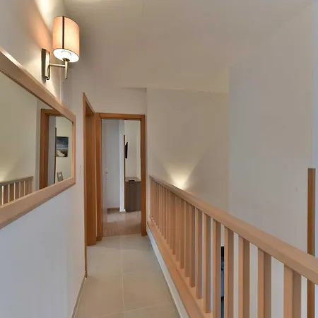 Deluxe Four Bedroom With Private Pool 6