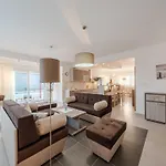 Deluxe Four Bedroom With Private Pool 6 Debeljak