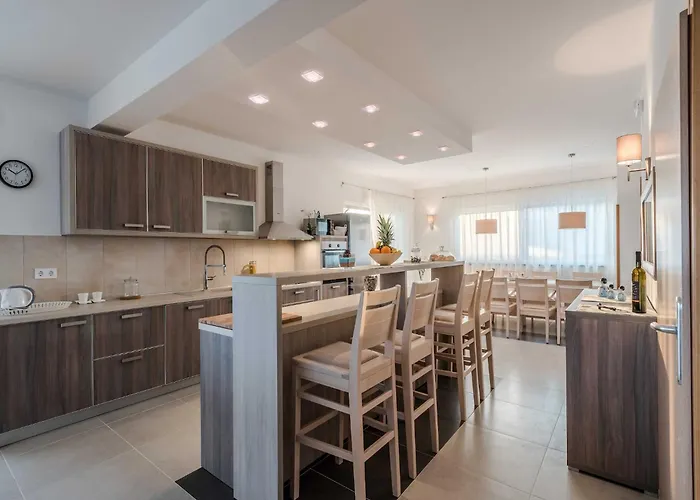 빌라 Deluxe Four Bedroom With Private Pool 6